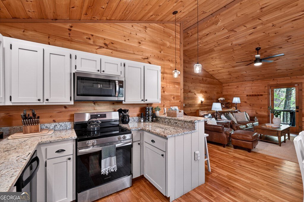 564 Weaver Creek Lane Blue Ridge - Photo 10