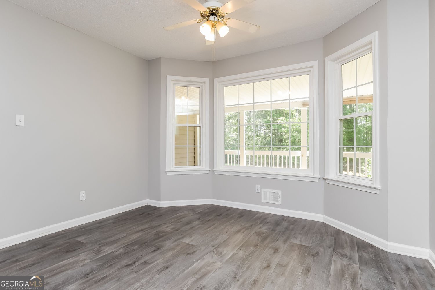 701 Derek Place Locust Grove - Photo 6