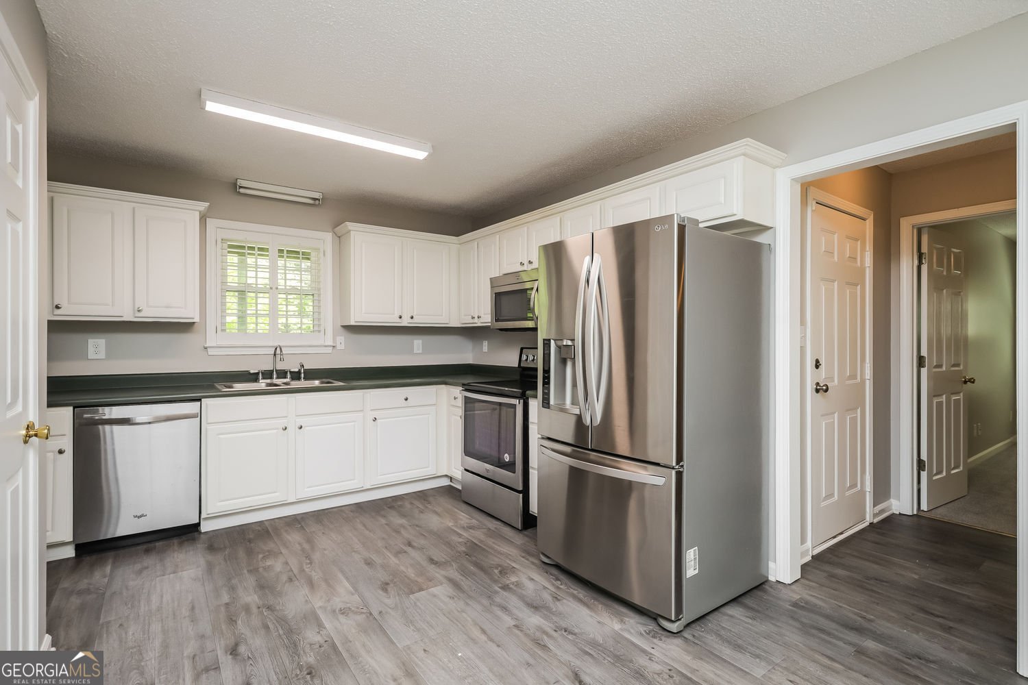 701 Derek Place Locust Grove - Photo 7