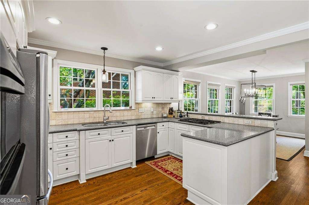 841 Ponce de Leon Avenue Decatur - Photo 10