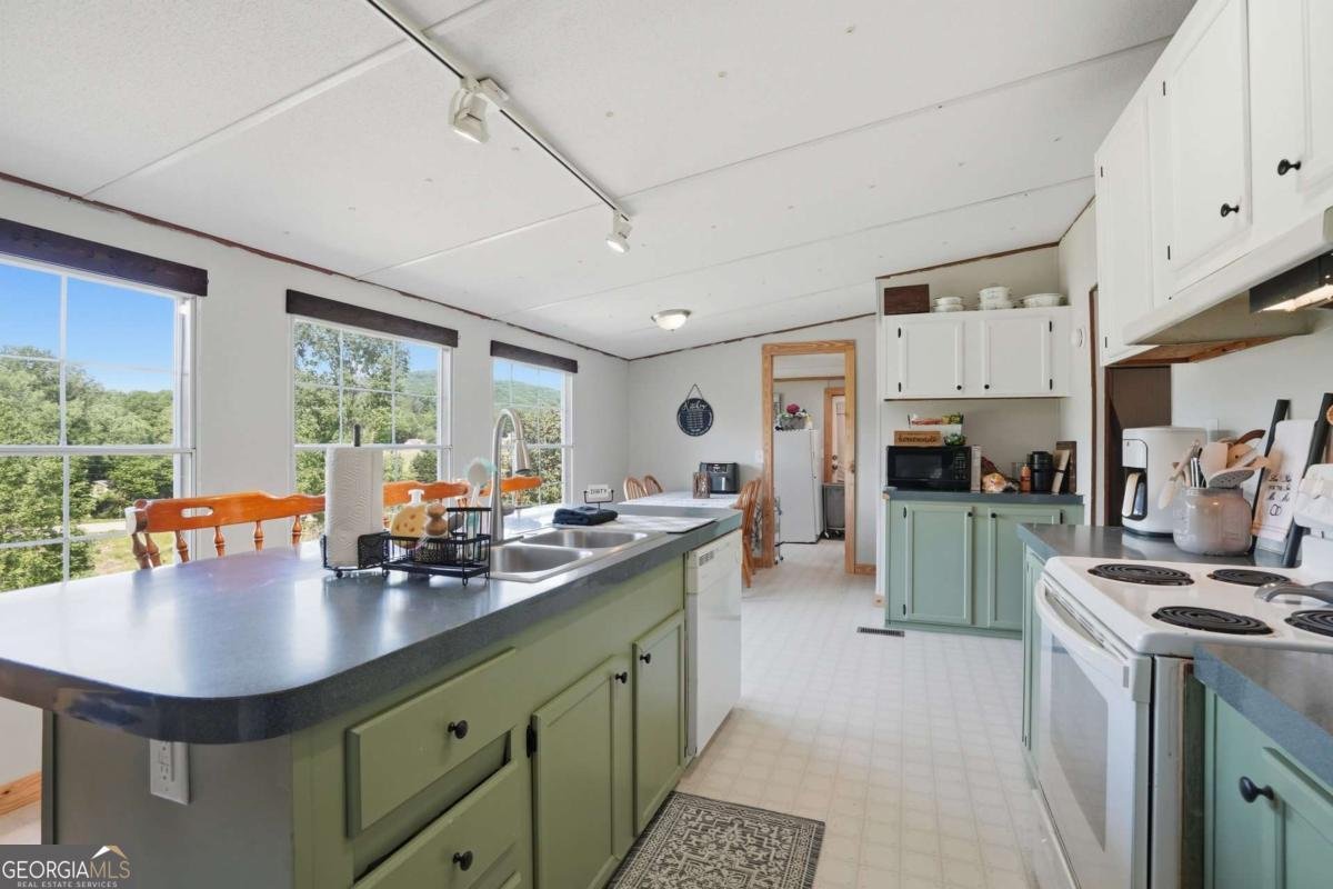 1549 Major Abercrombie Circle Murrayville - Photo 13