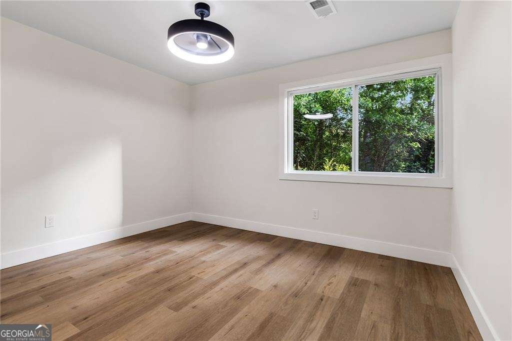 72 Country Place Court Alpharetta - Photo 18