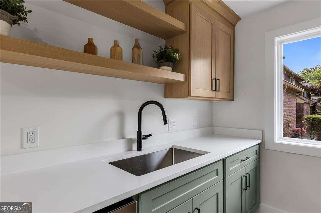 72 Country Place Court Alpharetta - Photo 6