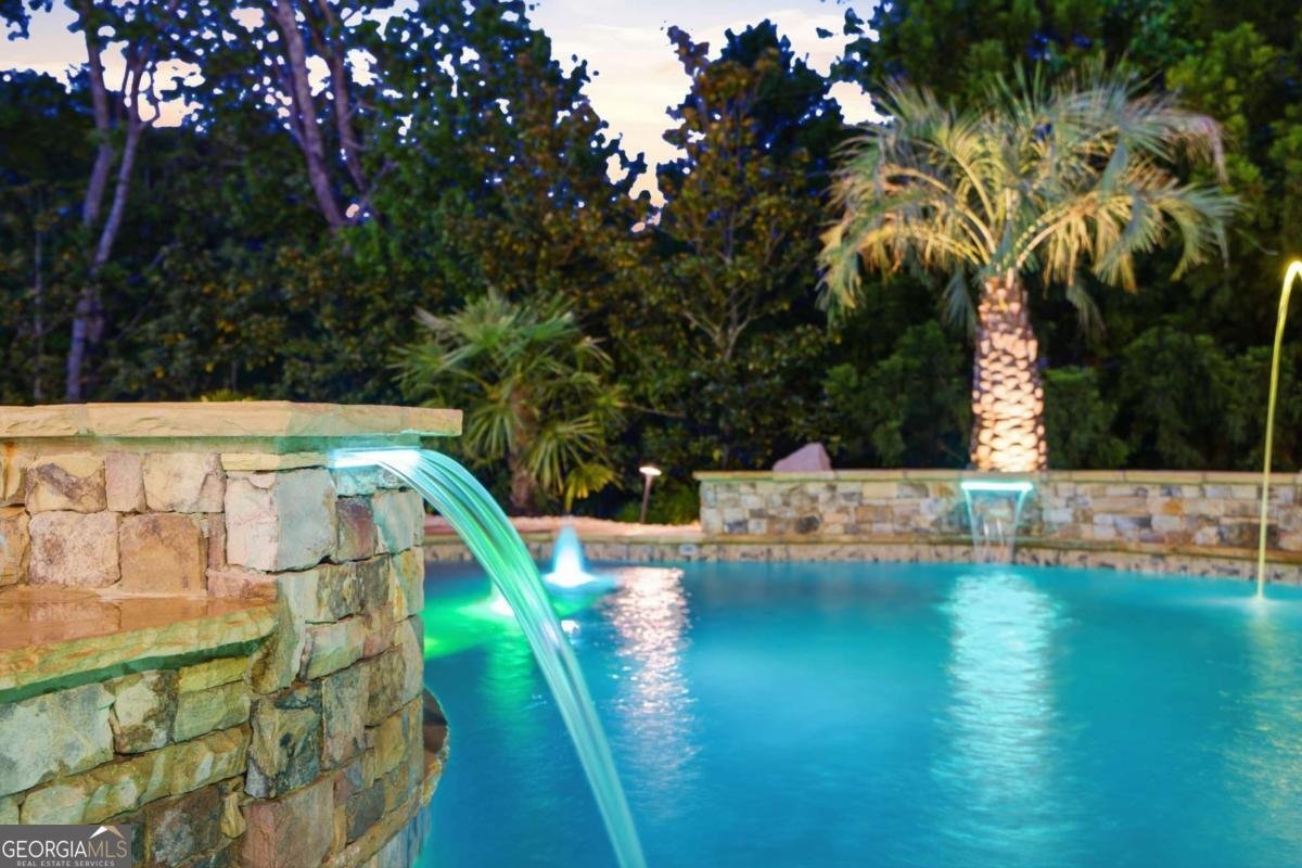 2380 Manor Creek Court Cumming - Photo 10