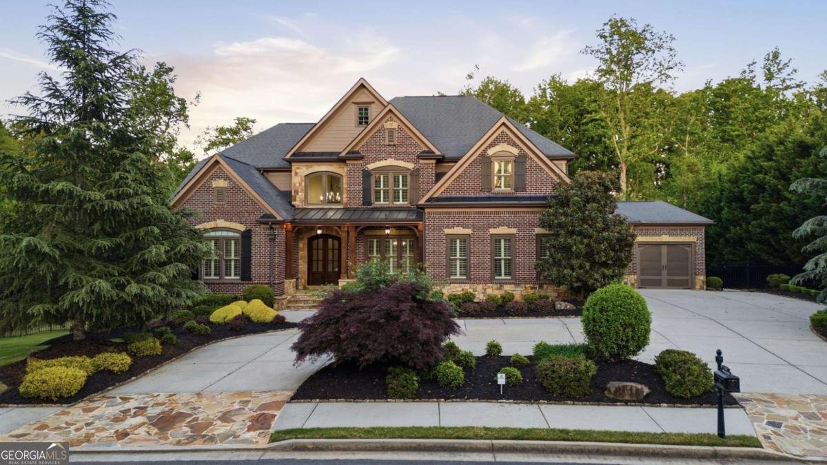 2380 Manor Creek Court Cumming - Photo 11