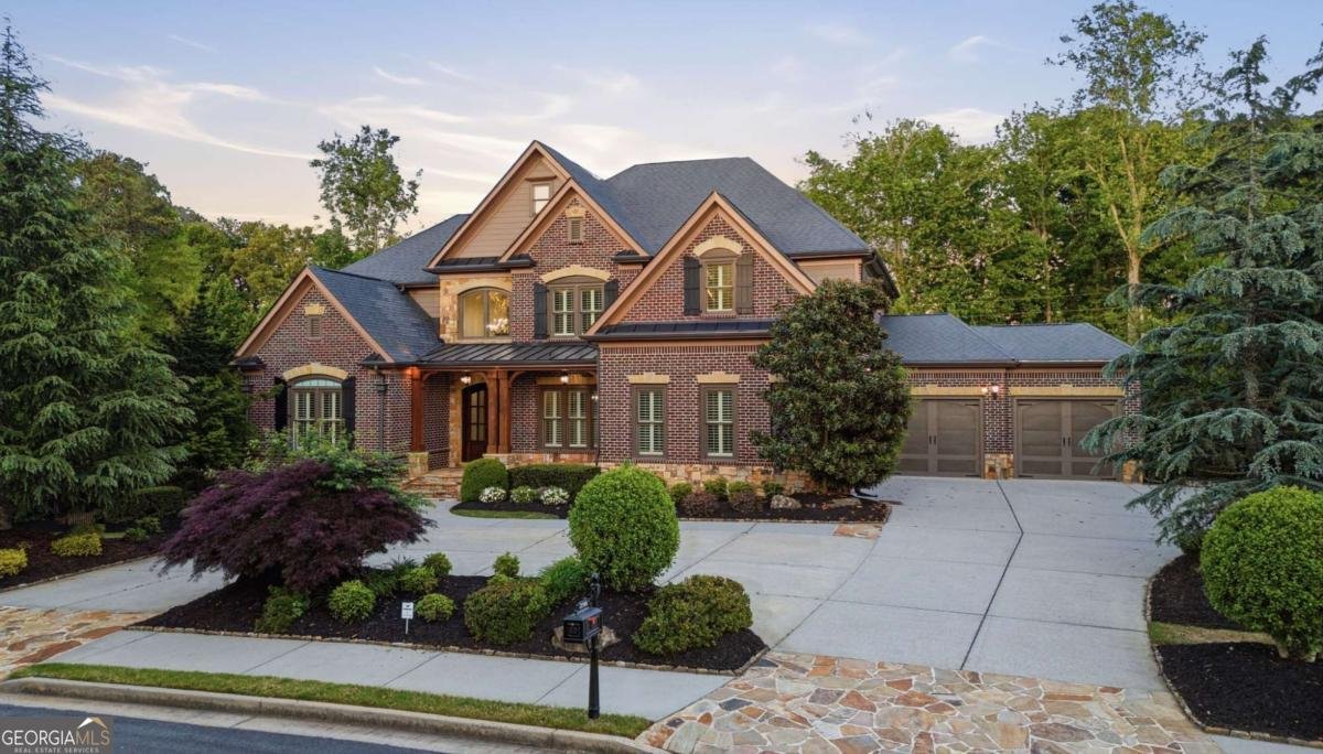 2380 Manor Creek Court Cumming - Photo 12