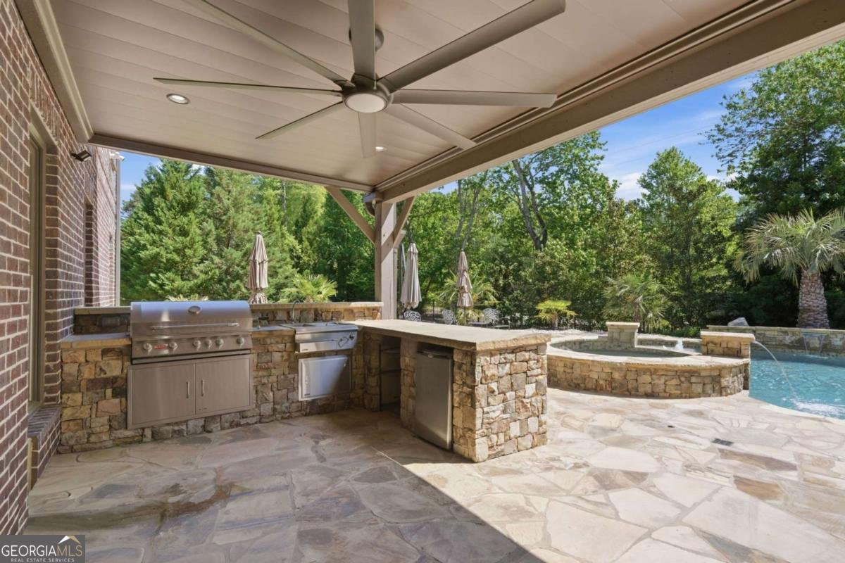 2380 Manor Creek Court Cumming - Photo 9