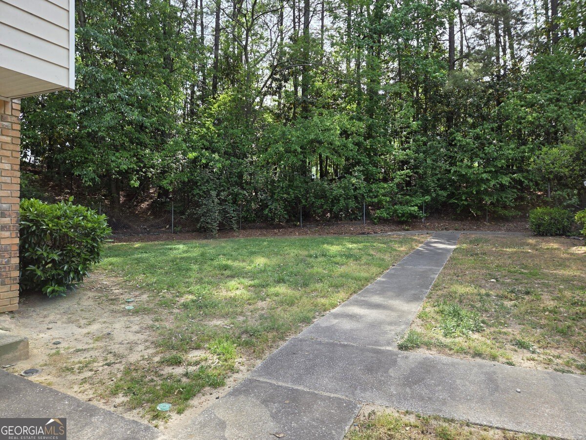 4701 Flat Shoals Road Union City - Photo 12