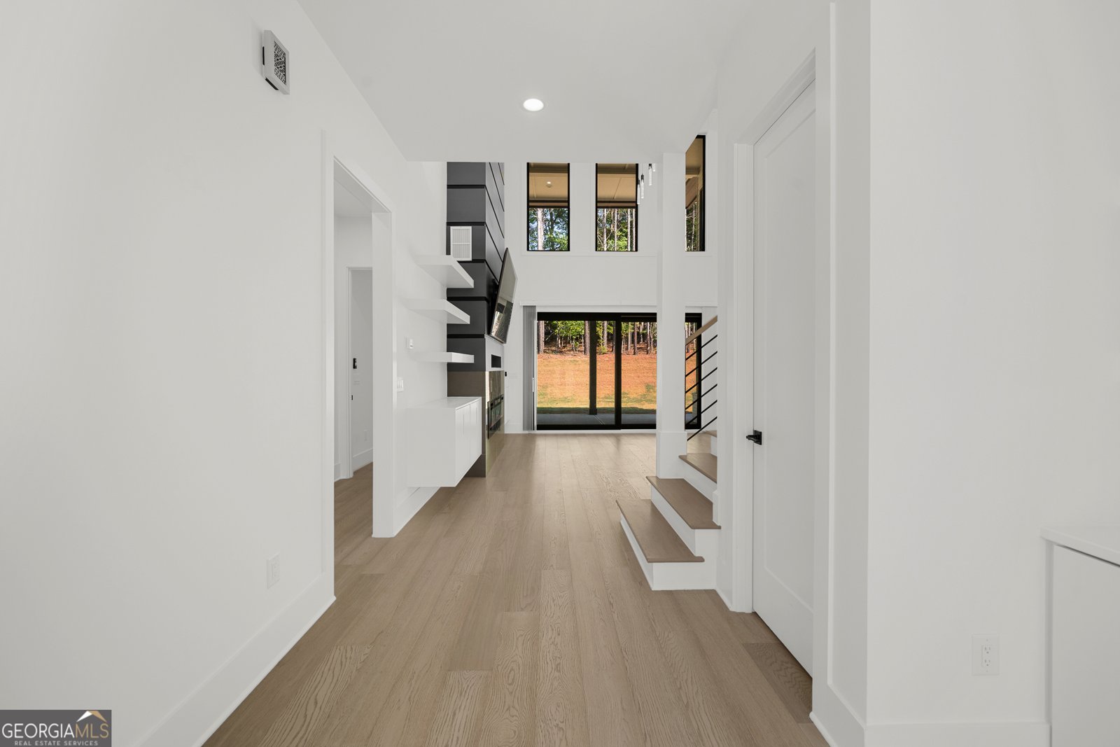 764 Riverside Road Sugar Hill - Photo 6