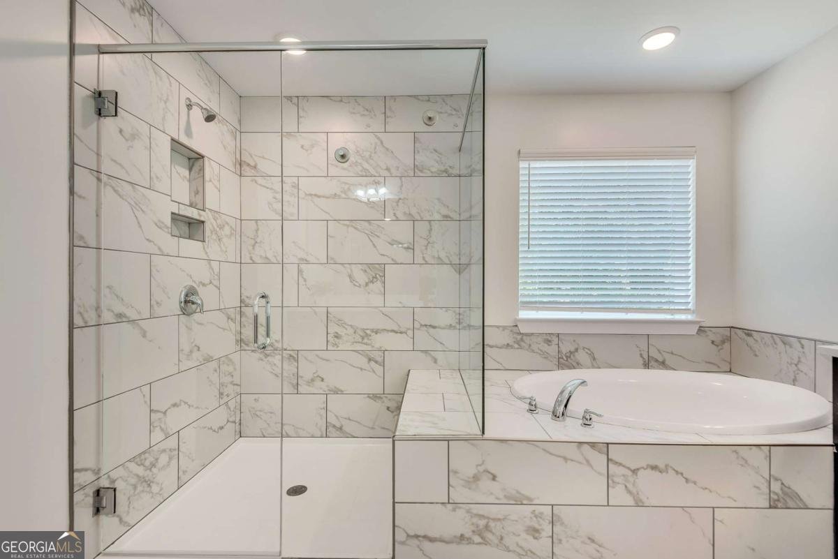 6809 Benjamin Drive Flowery Branch - Photo 52