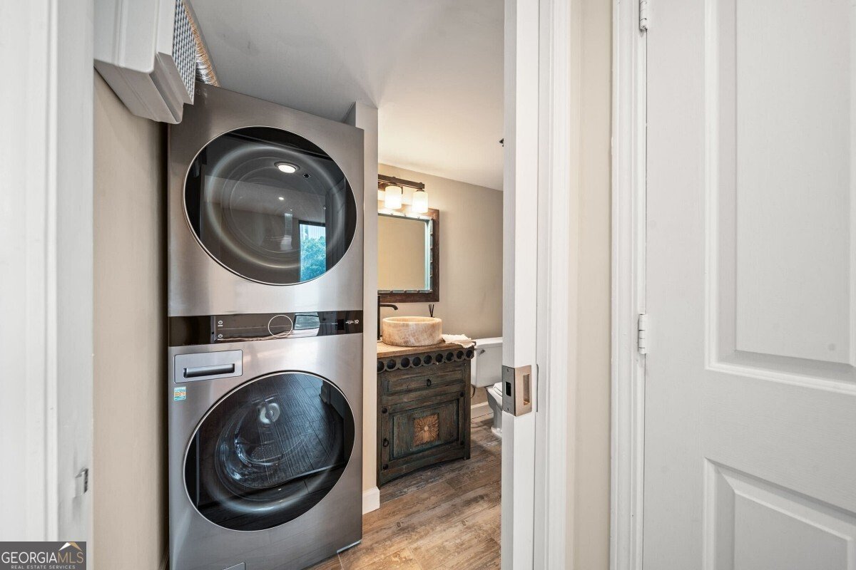 2870 Pharr Court Atlanta - Photo 18