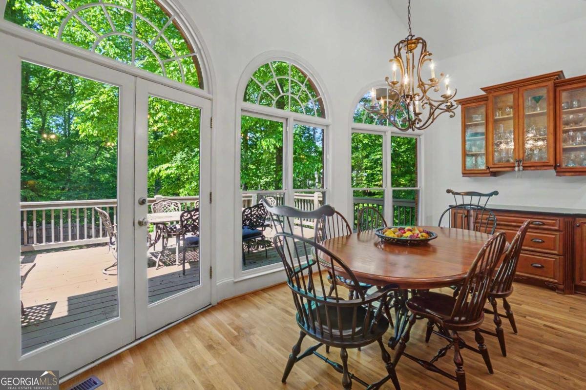 5349 Garnaby Lane Peachtree Corners - Photo 16