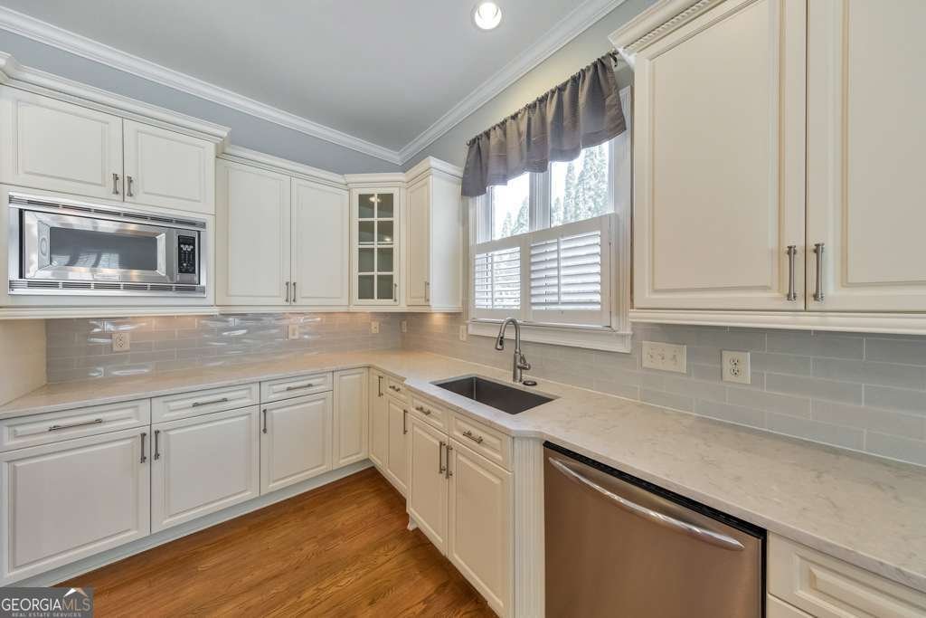 11180 West Road Roswell - Photo 24