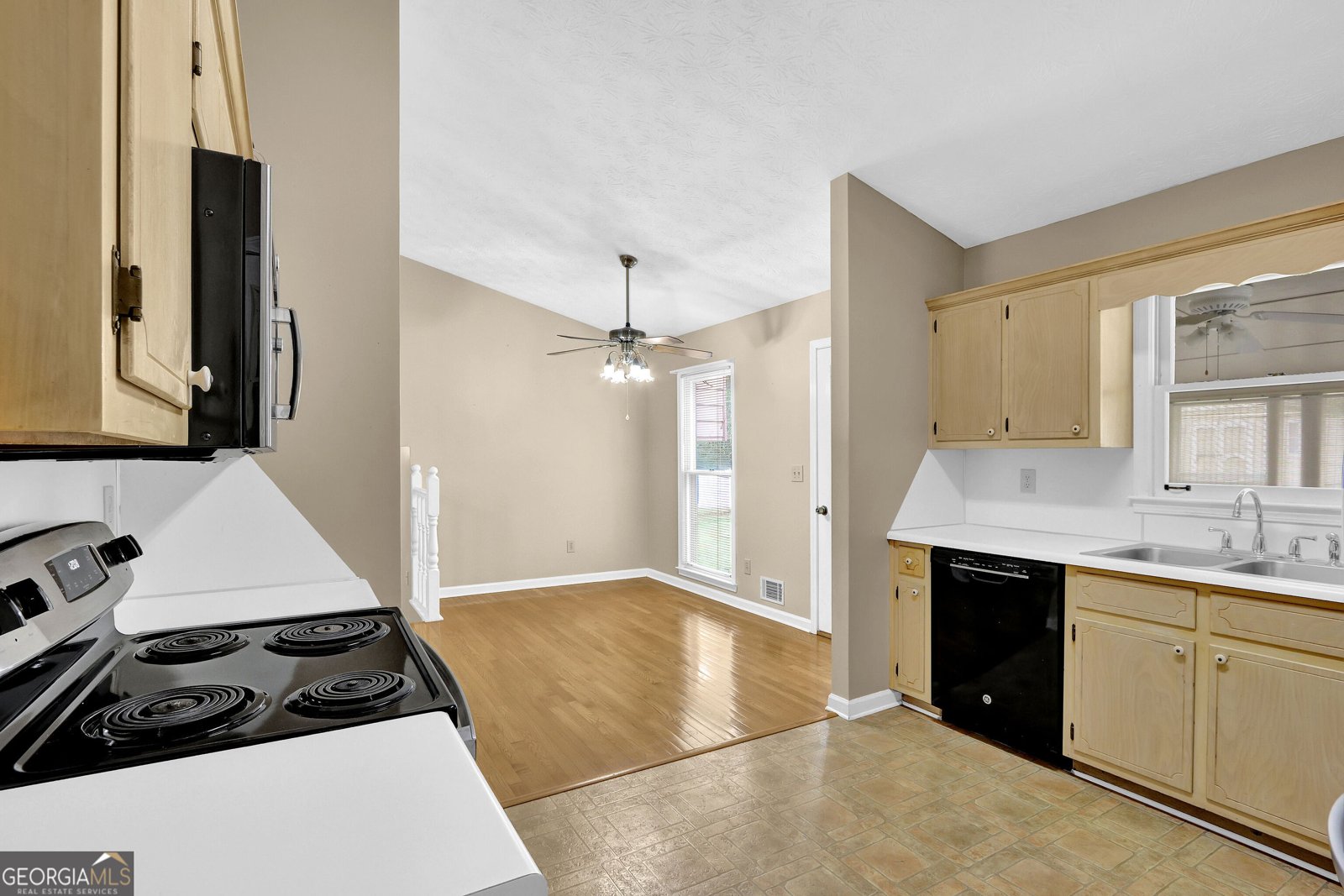 725 Hill Meadow Drive Dacula - Photo 14
