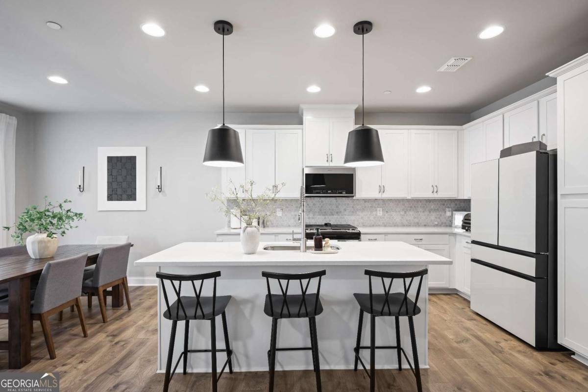 354 Hayden Circle Woodstock - Photo 6