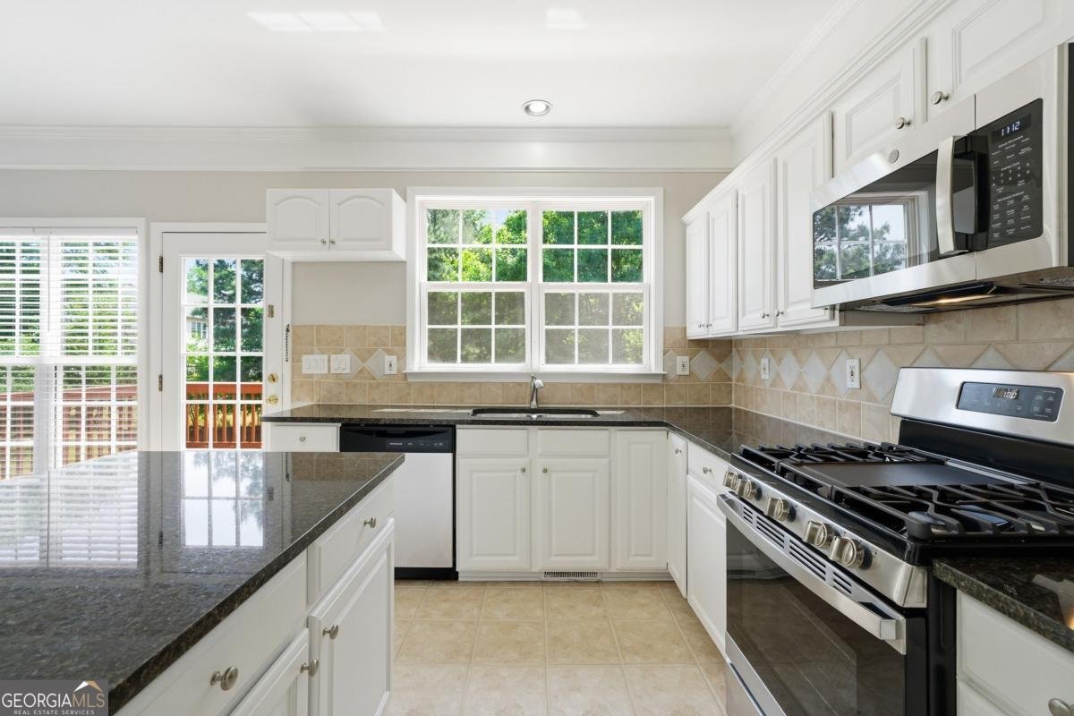 410 Longcross Court Johns Creek - Photo 32