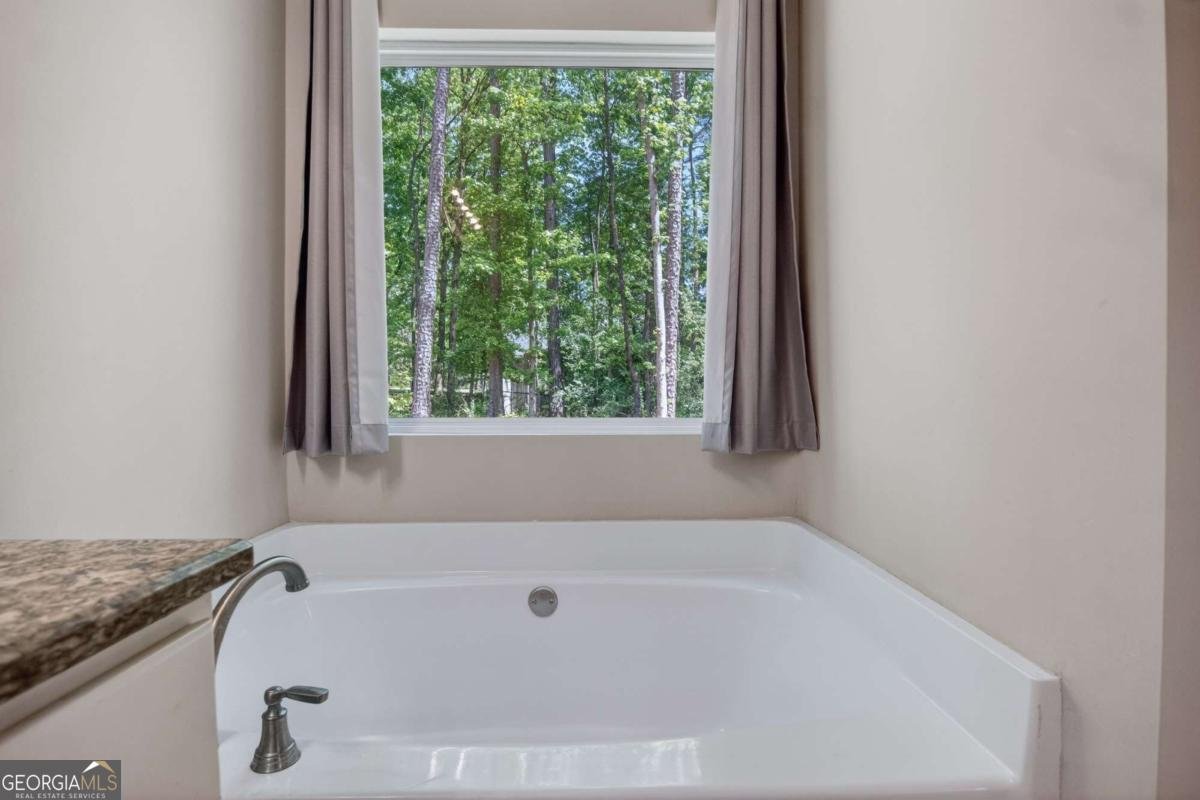 584 Tuxedo Drive Commerce - Photo 16