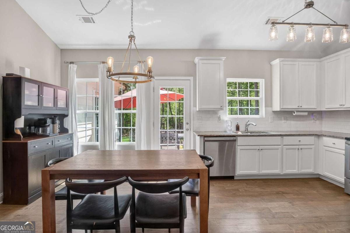 584 Tuxedo Drive Commerce - Photo 7