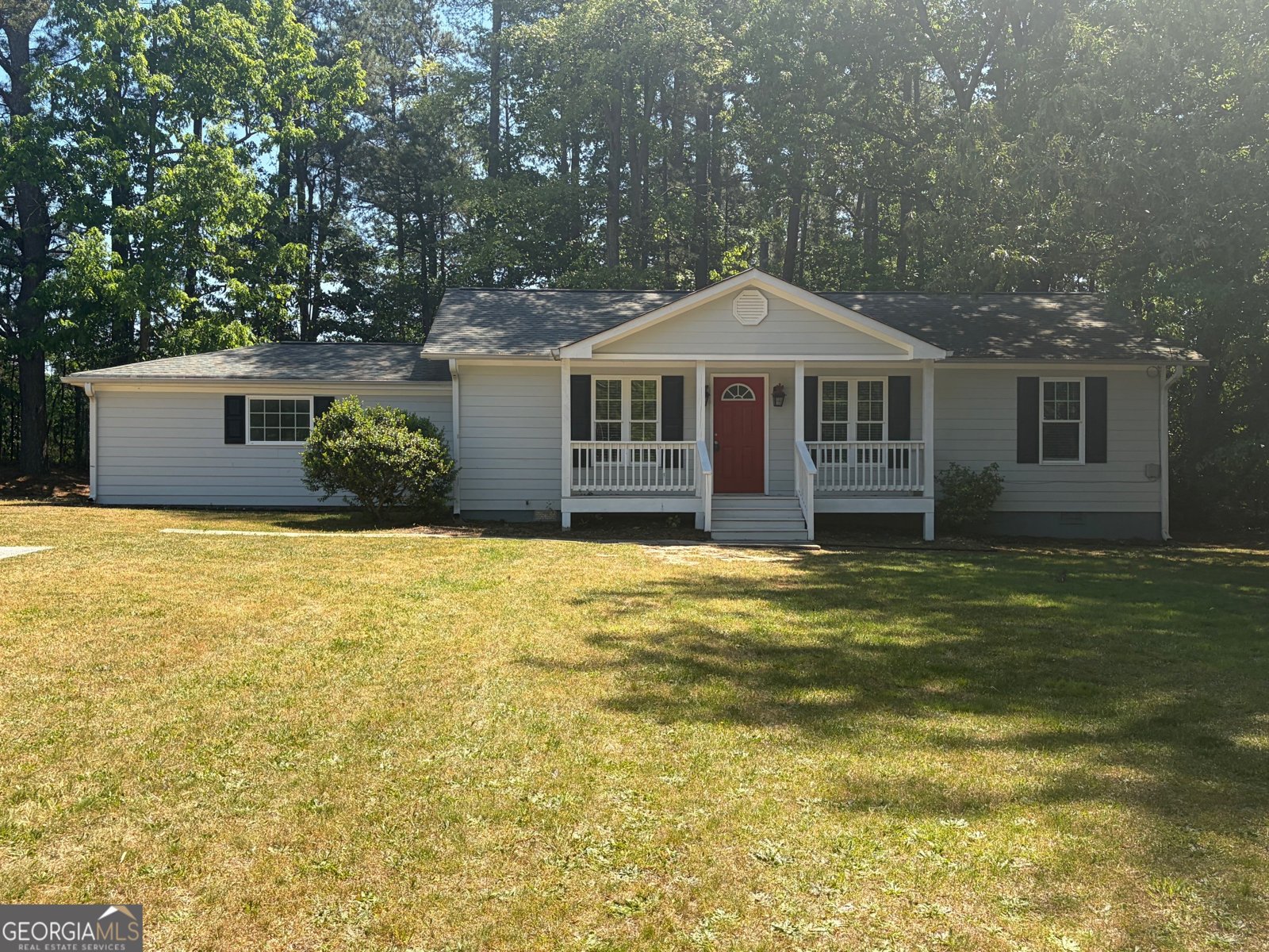 8208 Connally Drive Douglasville - Photo 1