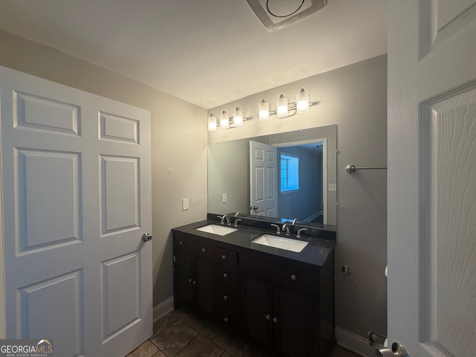 8208 Connally Drive Douglasville - Photo 11