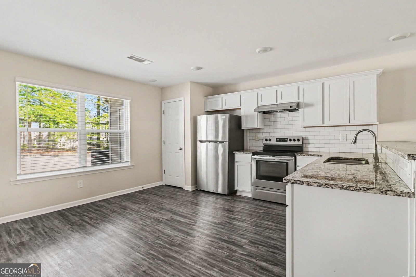 720 Keeshono Street Union City - Photo 18