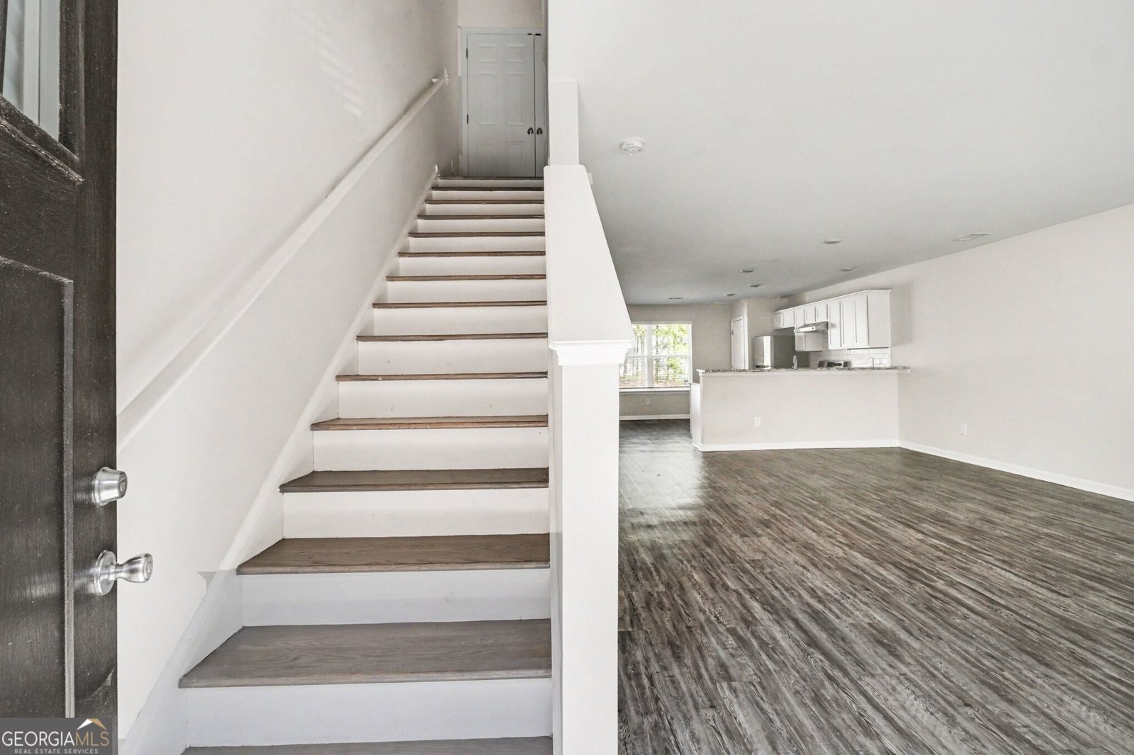 720 Keeshono Street Union City - Photo 8