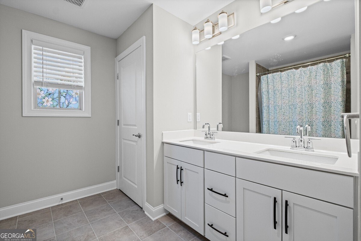 701 Stately Drive Woodstock - Photo 34