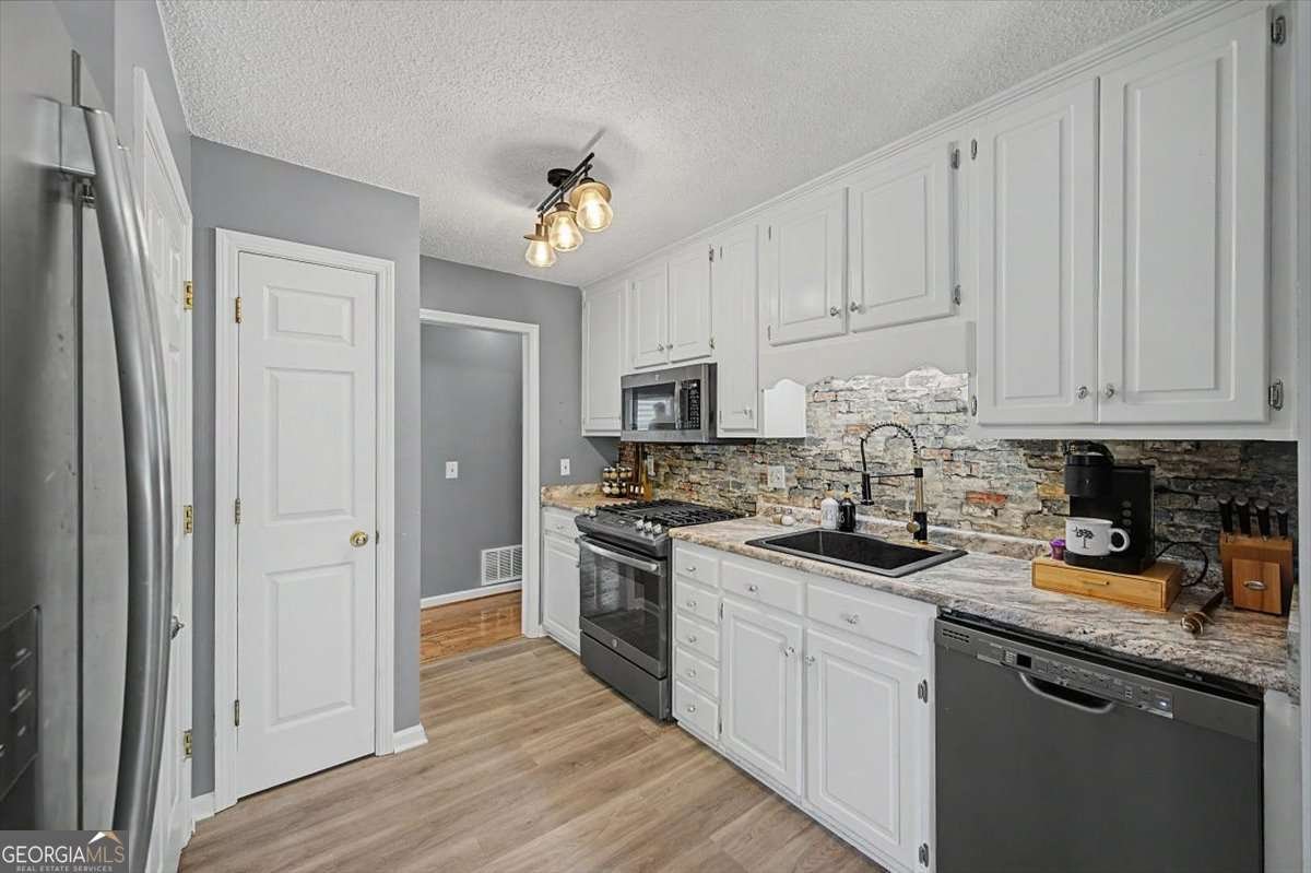 166 Hanover Circle Calhoun - Photo 10