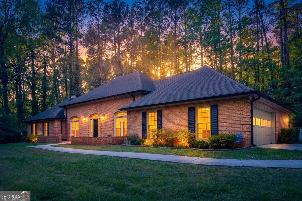 1664 Lilburn Stone Mountain Road Stone Mountain - Photo 1
