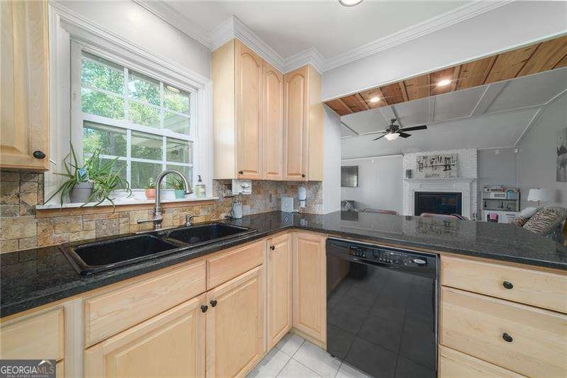 1811 Romans Drive Marietta - Photo 15