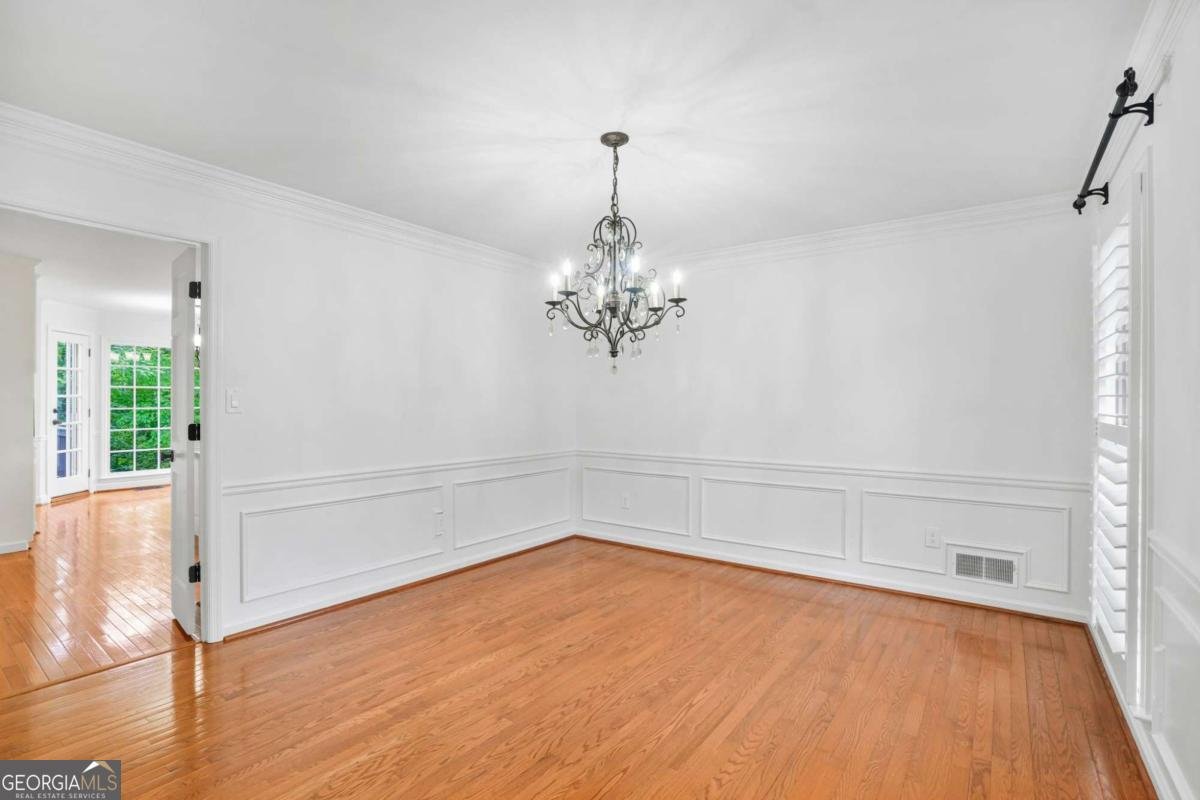 1566 Pine Creek Way Woodstock - Photo 11