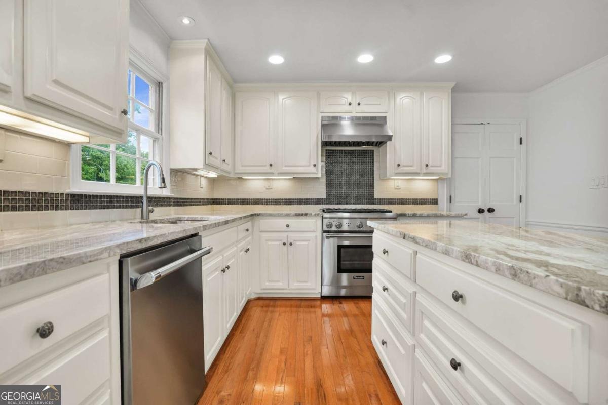 1566 Pine Creek Way Woodstock - Photo 16