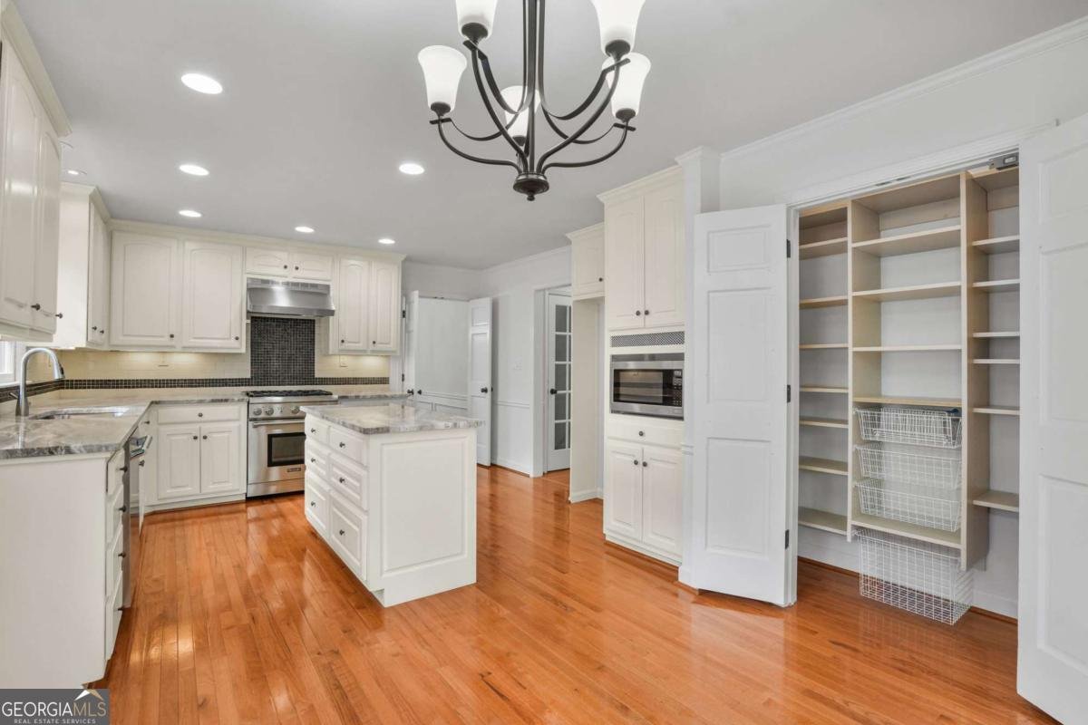 1566 Pine Creek Way Woodstock - Photo 19