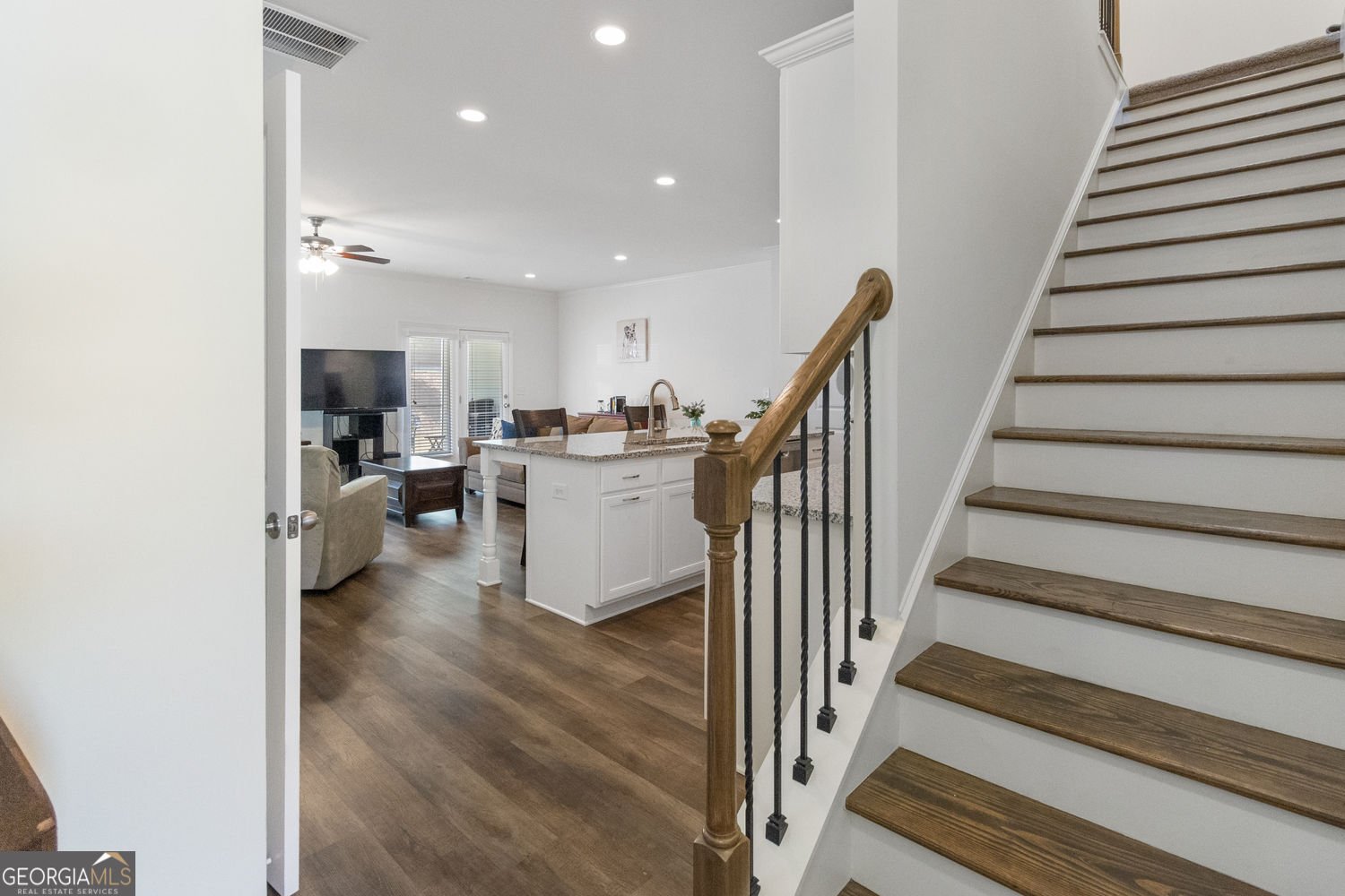 5437 Maple Grove Lane Flowery Branch - Photo 6