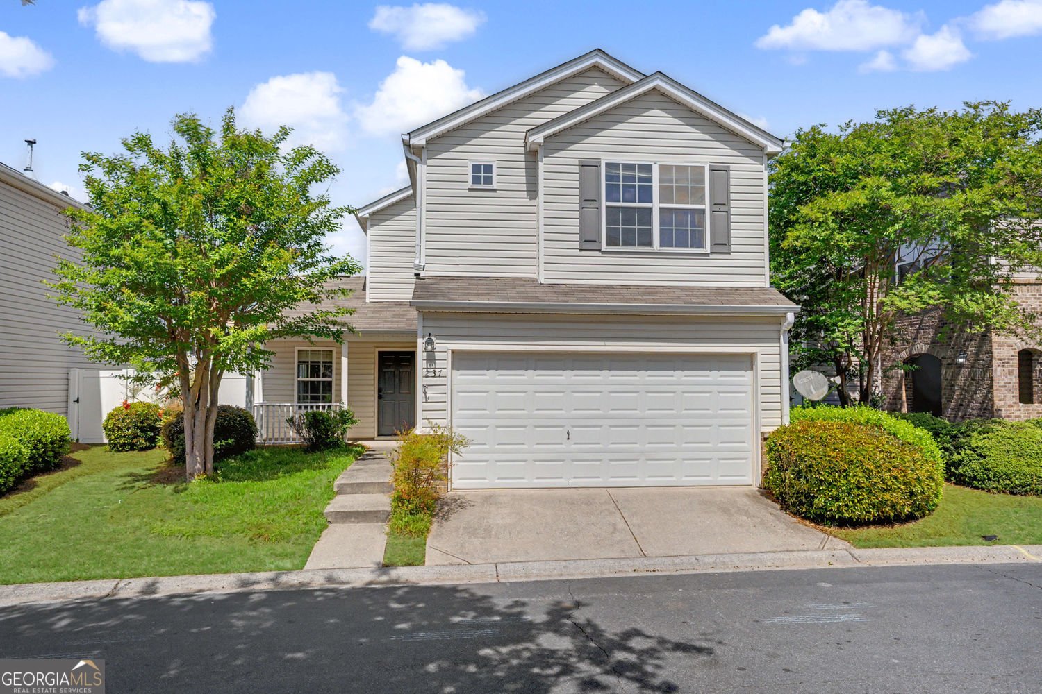 237 Hiawassee Drive Woodstock - Photo 1