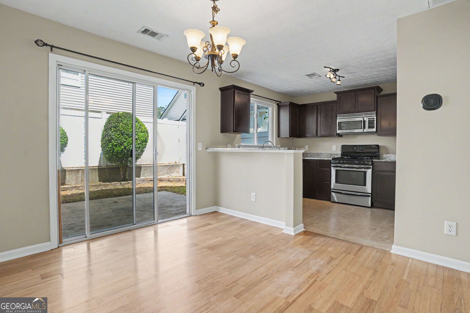 237 Hiawassee Drive Woodstock - Photo 9