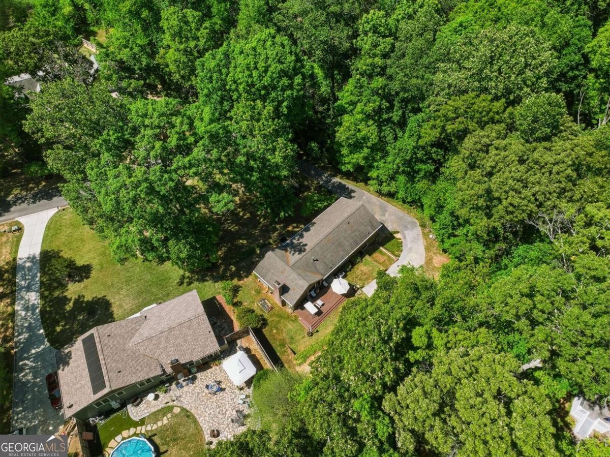 242 Lake Somerset Drive Marietta - Photo 1