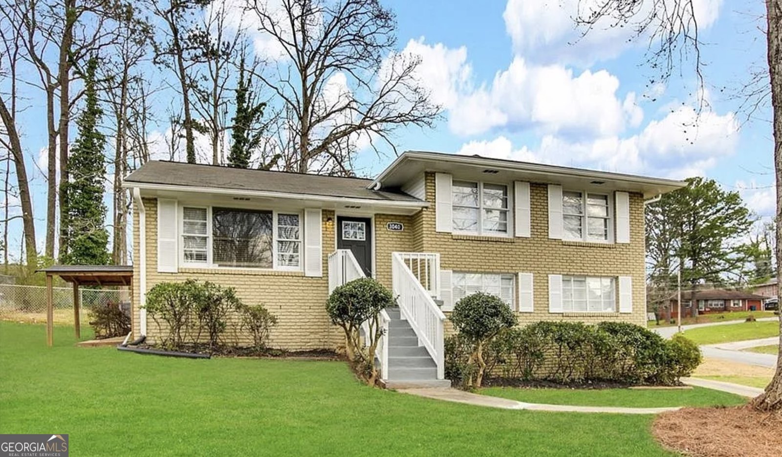 3040 Barksdale Circle East Point - Photo 1