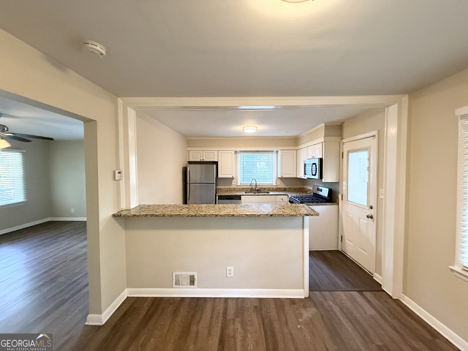 3040 Barksdale Circle East Point - Photo 7