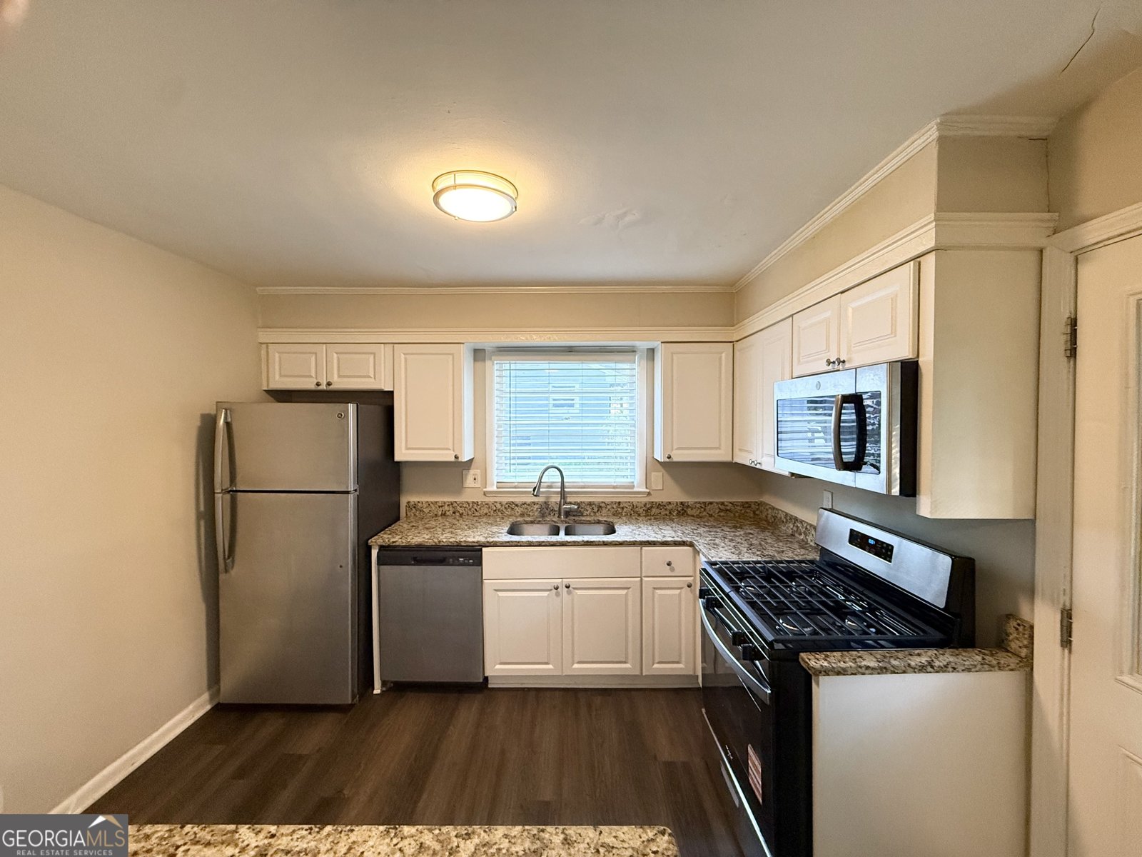 3040 Barksdale Circle East Point - Photo 8