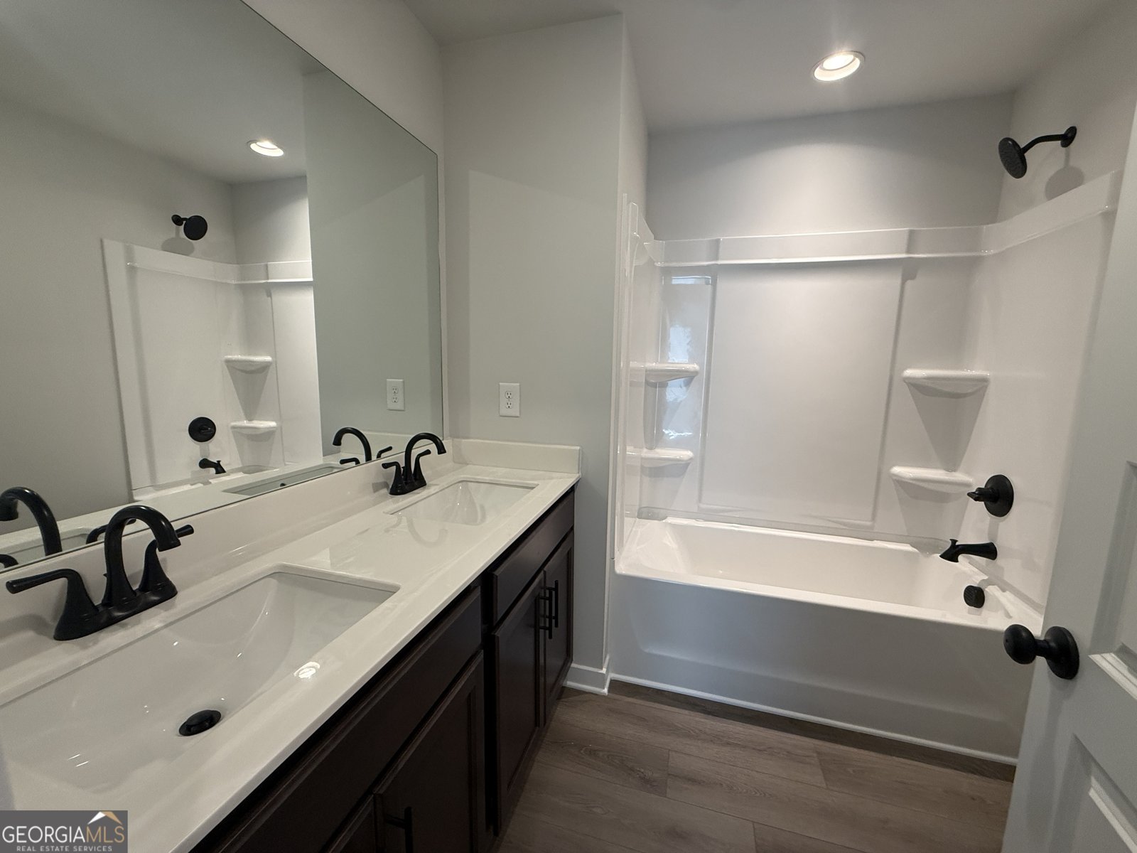 343 Brook Landing Circle Auburn - Photo 17