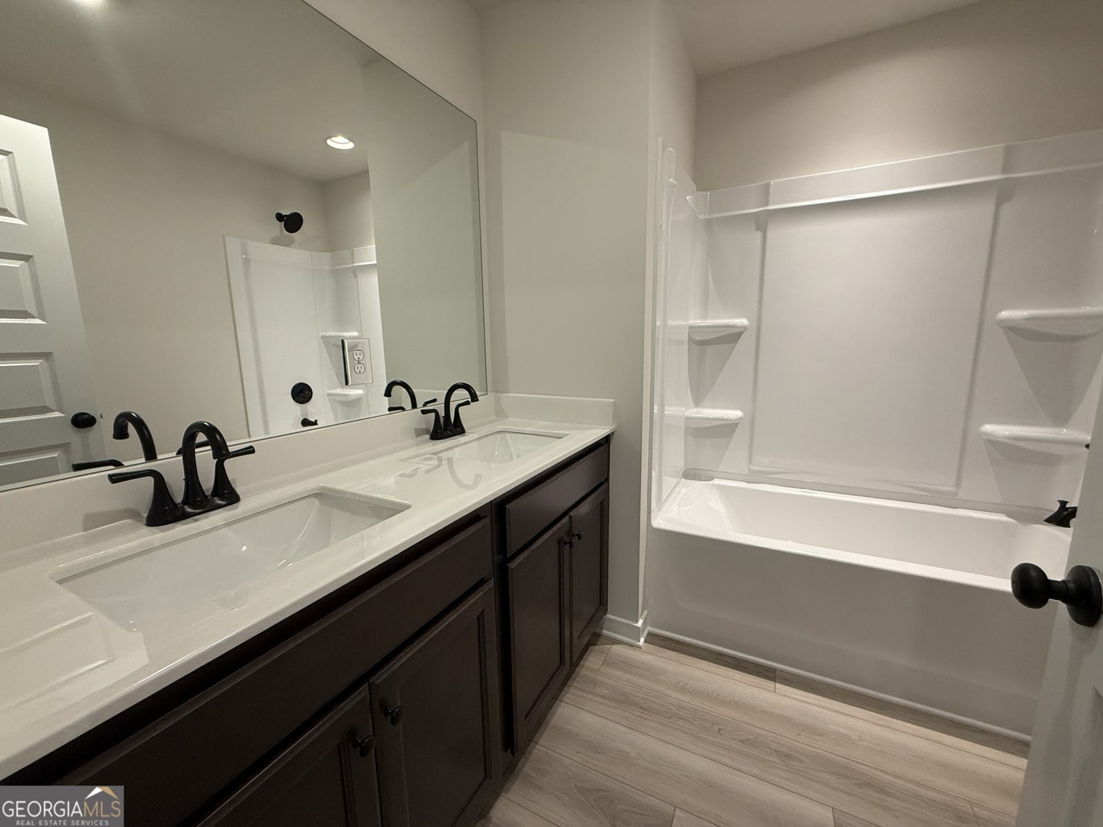 331 Brook Landing Circle Auburn - Photo 18