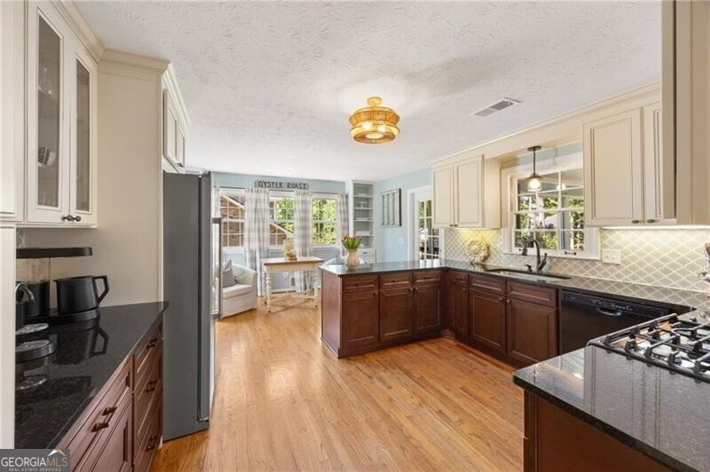 5351 Amhurst Drive Peachtree Corners - Photo 12