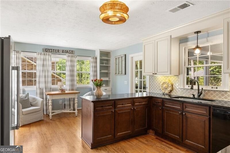 5351 Amhurst Drive Peachtree Corners - Photo 13