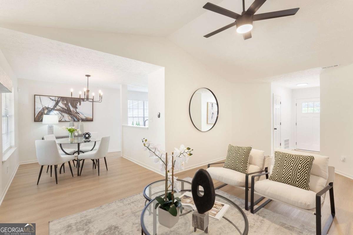 240 Chase Woods Circle Jonesboro - Photo 7