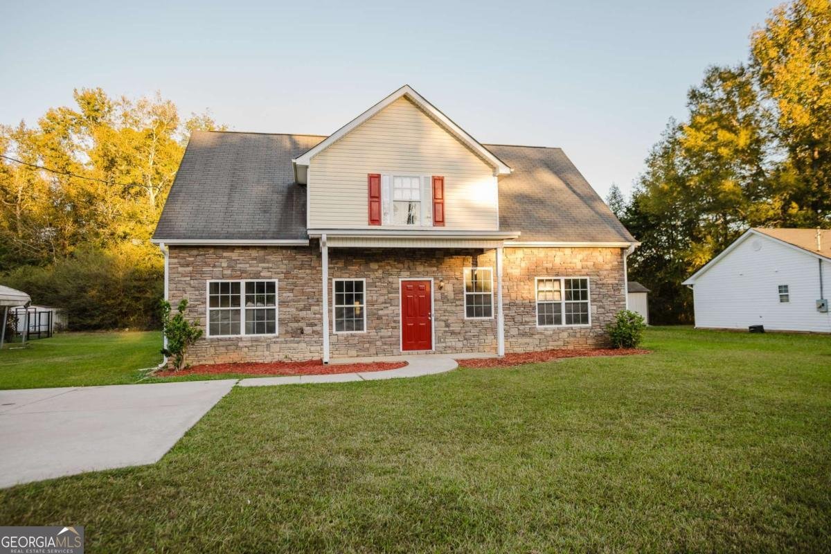 108 Bradley Circle Barnesville - Photo 1