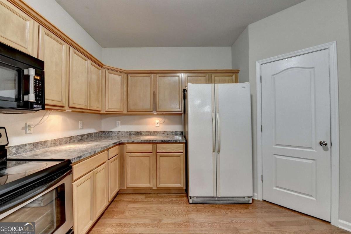 2749 Suttonwood Way Buford - Photo 7