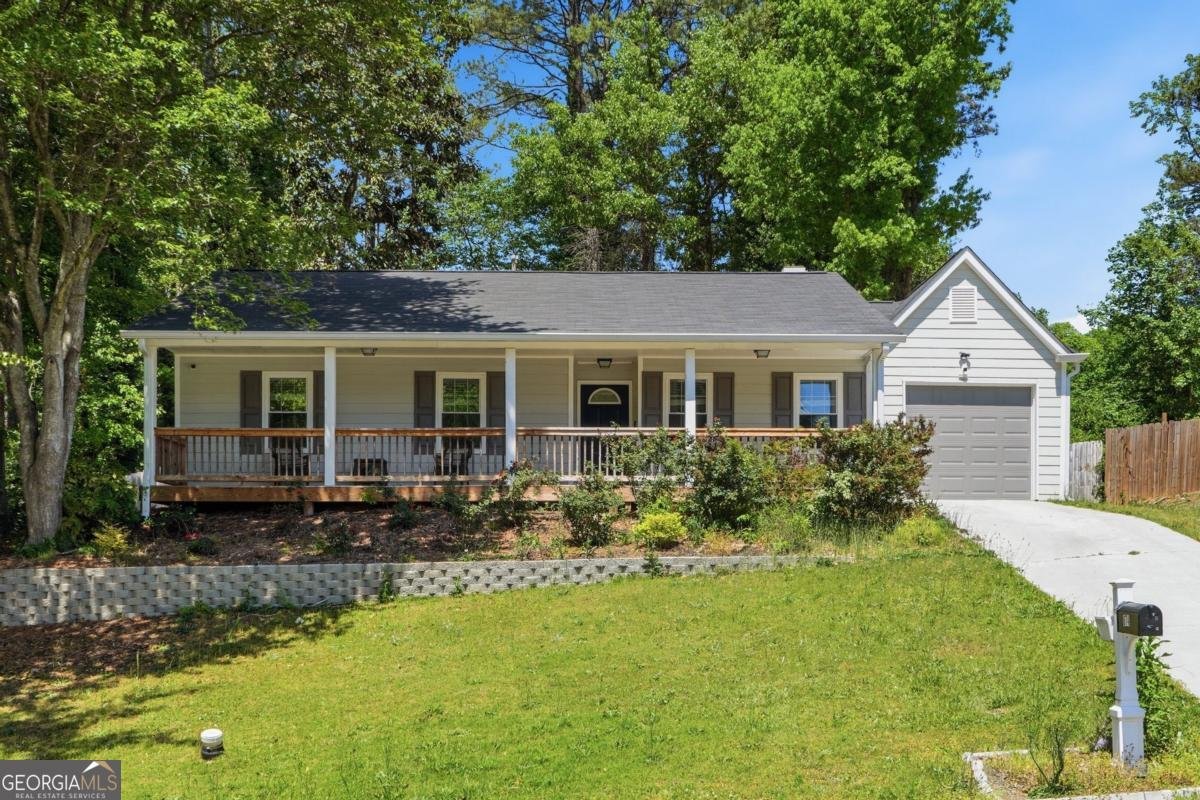 874 Fox Valley Drive Stone Mountain - Photo 1