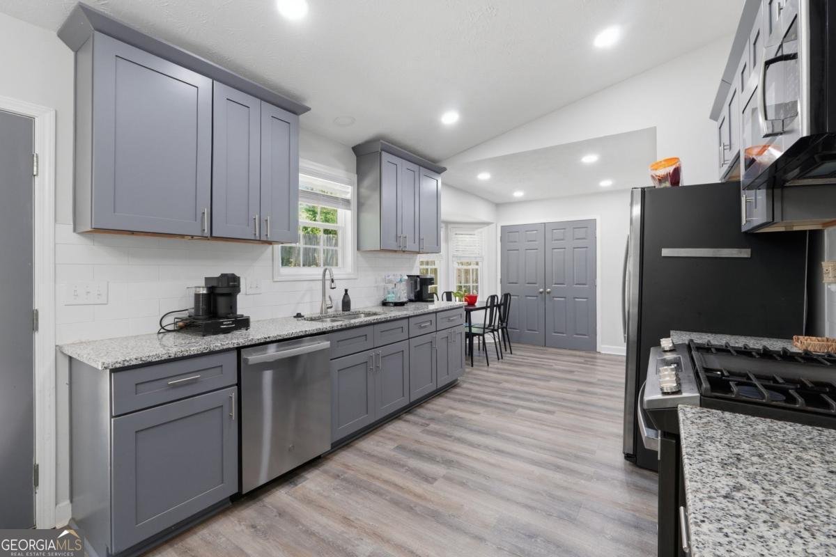 874 Fox Valley Drive Stone Mountain - Photo 11