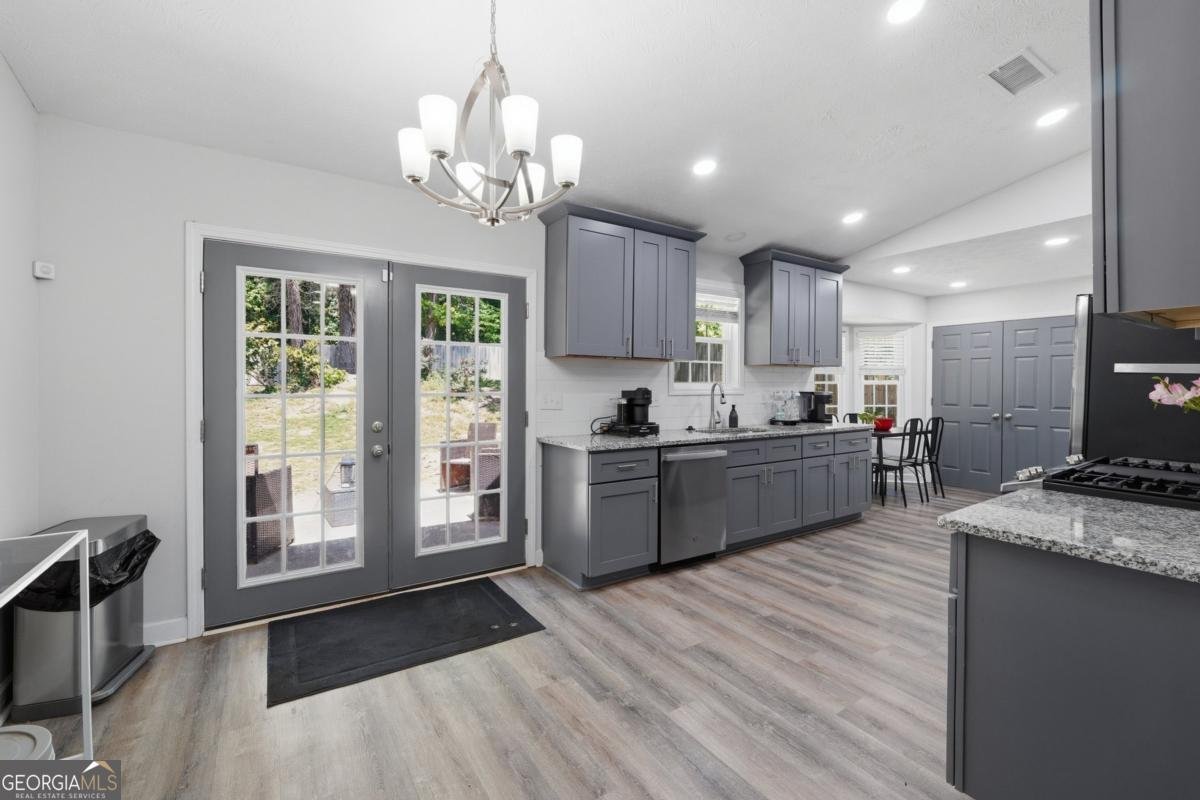 874 Fox Valley Drive Stone Mountain - Photo 9